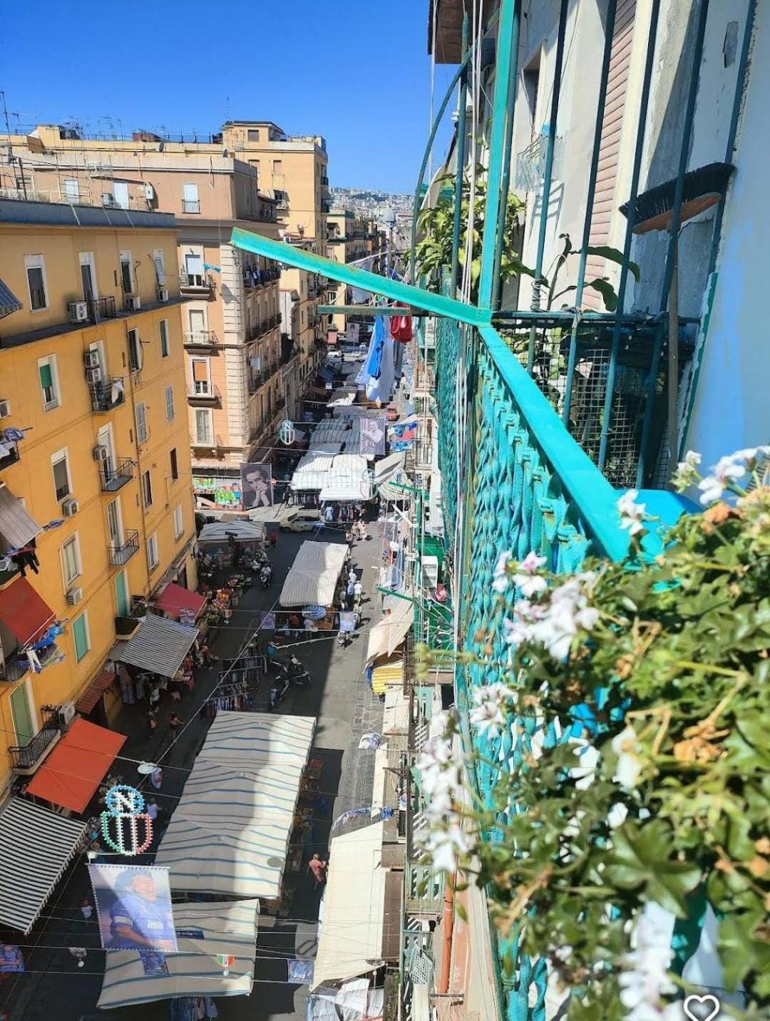 Madda'S Apartament Naples Exterior photo